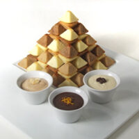 Pyramid Cakes and Dip